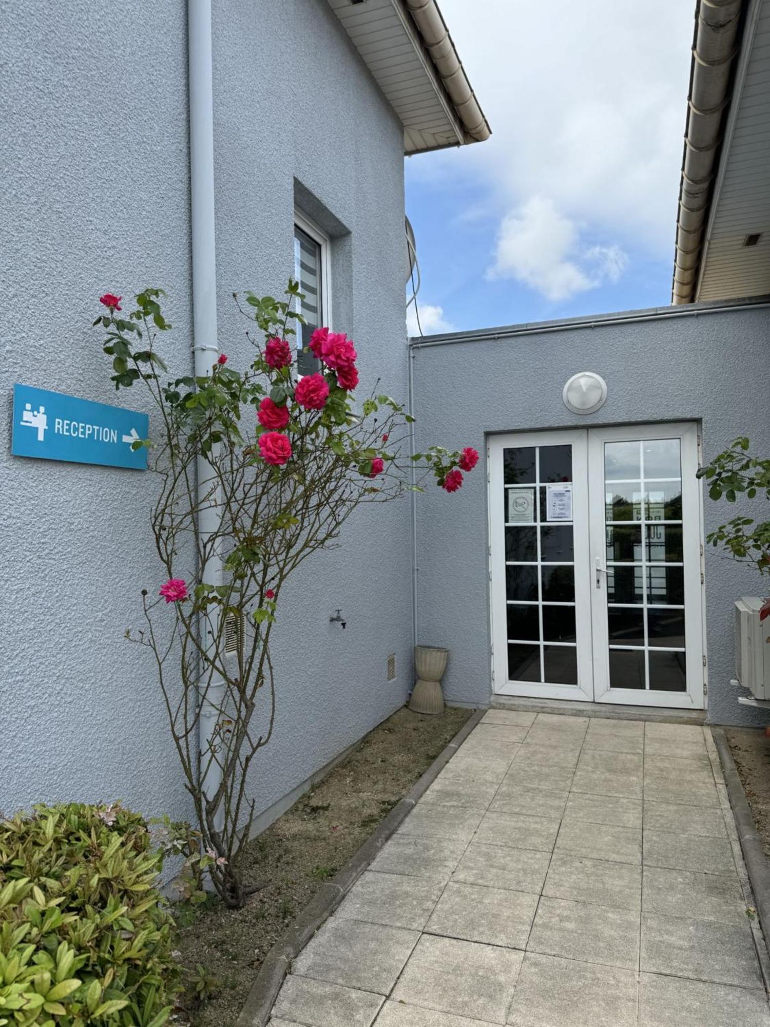 Kyriad Direct Reims Bezannes Exterior foto